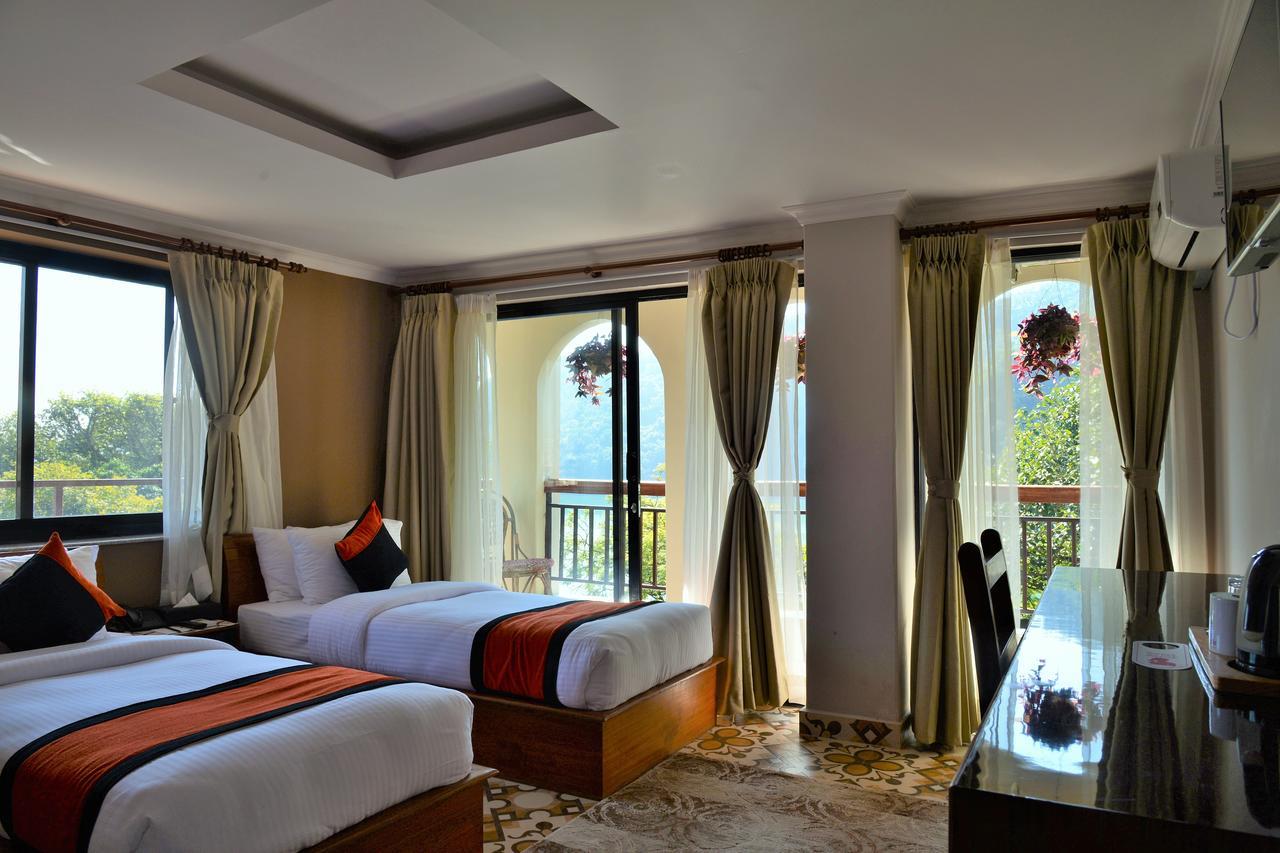 Hotel Raniban Arcade Похара Екстериор снимка